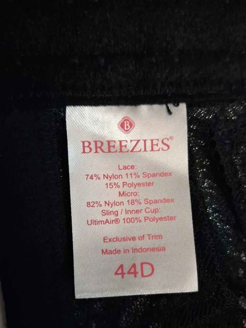 Breezies Size 44D Women's Black With Cream Lace-Trim Full Coverage WireFree Bra.